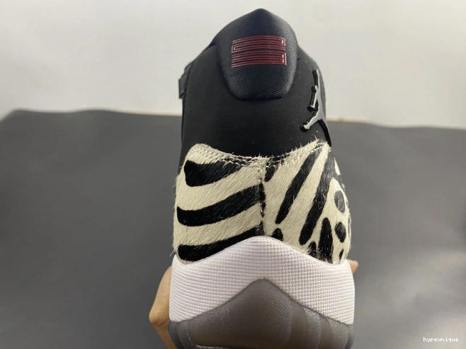 HYPE 11 INSTINCT AR0715-010 ANIMAL JORDAN AIR 0812
